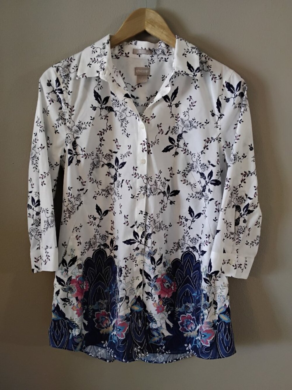 Chico's No-Iron Jacobean Floral Print, Cotton Blend Button Down Tunic